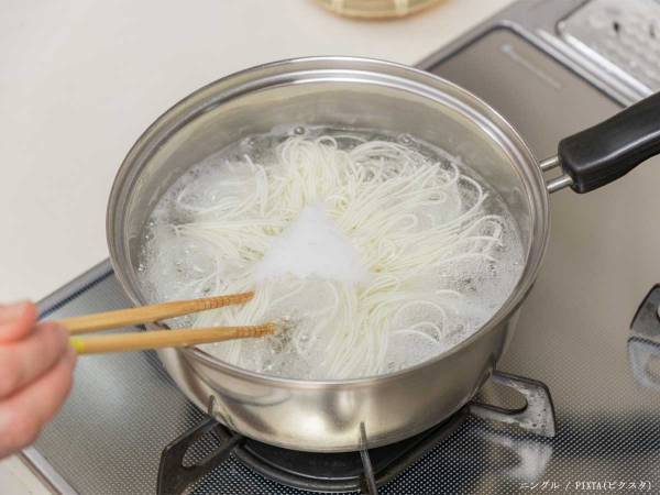 食べ過ぎて飽きたそうめん　大変身に「思いつかなかった」「また買っちゃうかも」