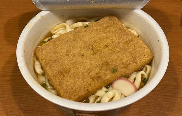カップ麺を水で作るとこうなる！調理して分かった『違い』とは？