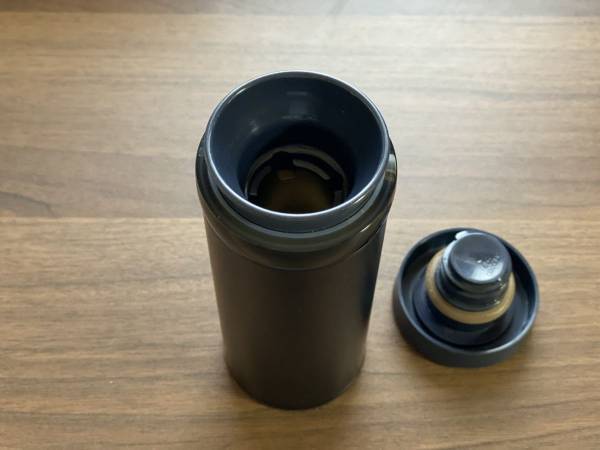 警視庁の中の人、水筒購入後に「確認していれば…」　ある後悔ツイートに共感の声　「水筒メーカーさんお願い」「大事」