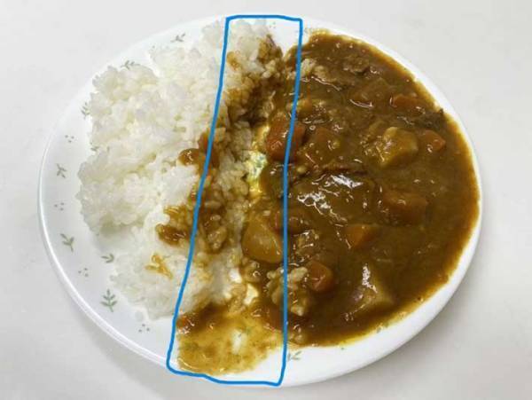 後片付けが面倒なカレー皿　食後の憂鬱がなくなる『食べ方』を「みんなに教えたい」