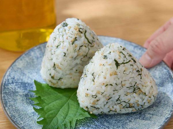 食べる手が止まらない『大葉おにぎり』の作り方　「この夏、いっちばんおいしい！」
