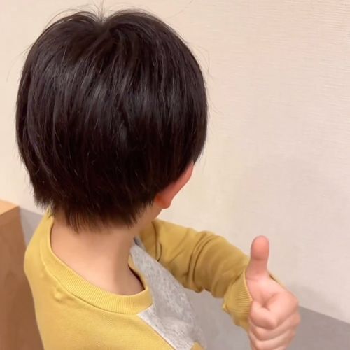 首のタグ　ちくちく問題を解消するには？　目からウロコの発想に「知らなかった」「よさそう！」