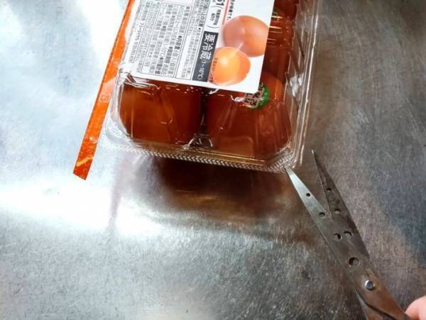 これは発明！　卵の蓋パカパカ問題を解決するアイディアが目からウロコ