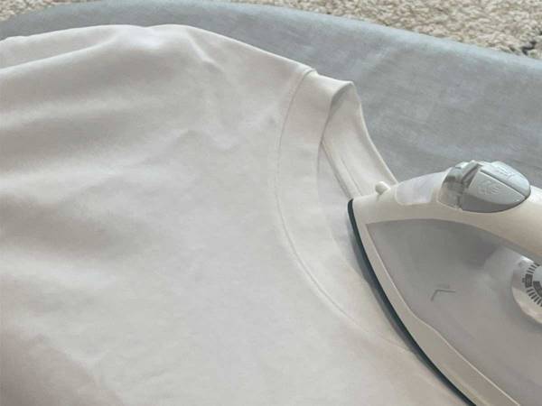 Tシャツのアイロン術「プロは○○しない」　ふんわり仕上げる方法に「さすが」「やってみる」