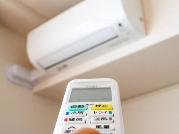 意外と知らない『エアコン』の安全な使い方　「意識してなかった」「気を付けます」