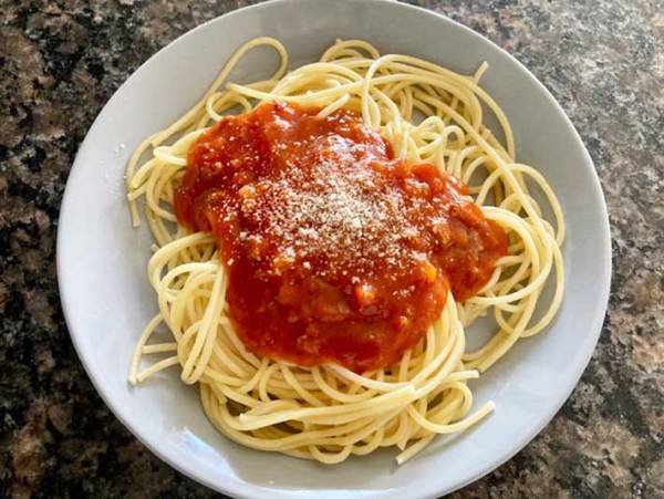 イチイチゆでるのが面倒なパスタ　大量に茹でて保存するテクに「早くやればよかった」