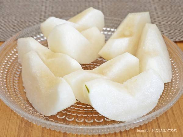 ナシの中心にアレを入れると？　「これはマジでうまい」「ナシ買ってくる」