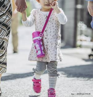 消費者庁が『子供の水筒持ち歩き』に注意喚起　原因に「怖すぎる」「想像してゾッとした」