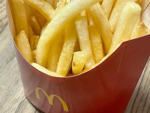 テスト勉強中の中高生を救ったマクドナルド　理由に「面白すぎる」「何やってるんだ」