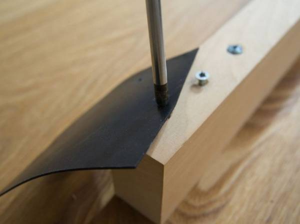 『ネジ穴がつぶれた…』　カインズ公式の対処法に「助かる」「やってみる」