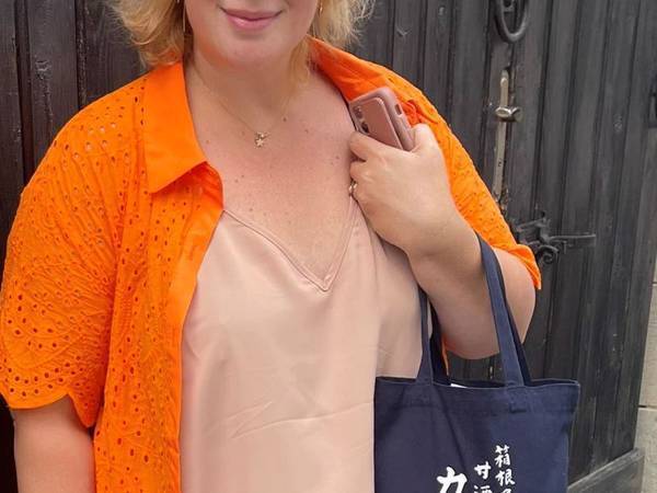 妻が日本人に凝視された『原因』は？　夫の指摘に「大当たり」「私も三度見しそう」