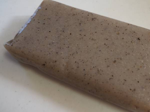 こんにゃくの隠し包丁、簡単に入れるには？　方法に「なるほど」「次からやります」