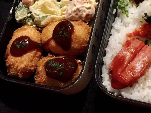 息子に『オバケ弁当』を希望されたから…　力作に「なぜベストを尽くした」「スキルが高すぎる」
