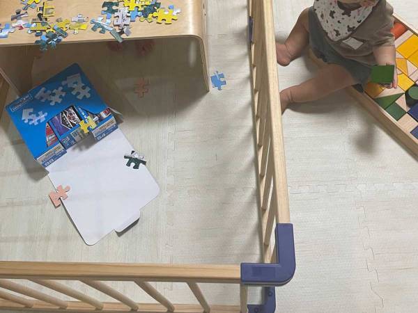 「ツッコミどころ満載なんだけど」　母親が見つけたベビーサークルの『正解』に反響！