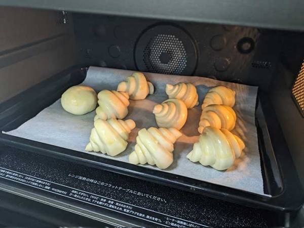 「鈍器かな」「釘が打てそう」　クロワッサンの音が見た目に反し？