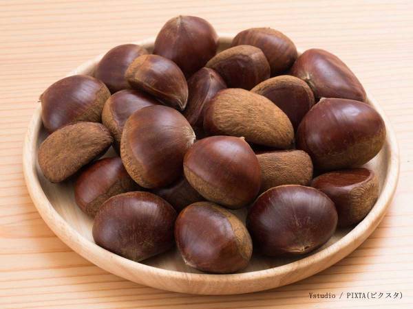 皮むきが大変な栗　アレをするだけでペロリと簡単にむけるように…？