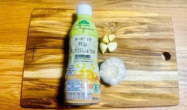 余ったニンニクの使い道はコレ！　簡単な保存方法なのにウマすぎるって、どういうこと？