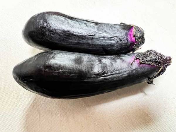 しなしなのナスがピッチピチに…　農家が伝授する復活術を覚えてほしい　「捨てたらもったいない」