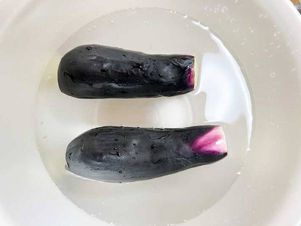 しなしなのナスがピッチピチに…　農家が伝授する復活術を覚えてほしい　「捨てたらもったいない」