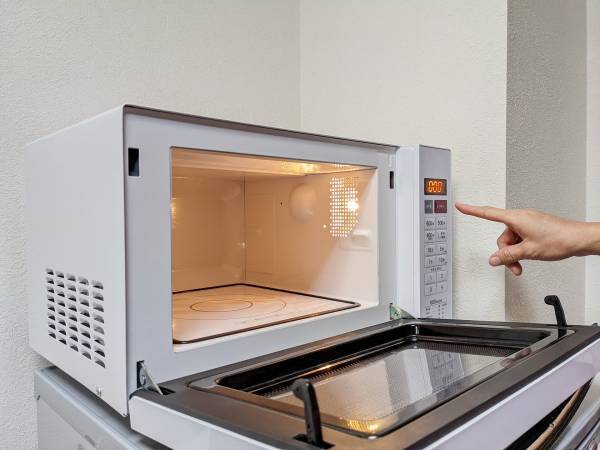 電子レンジの解凍　なぜ失敗する？　思わぬ原因に「ためになる」「気を付けます」