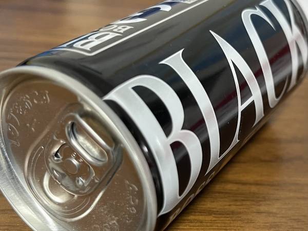 ブラック缶コーヒーに白い浮遊物　これって飲めるの？　サントリーの回答に「知らなかった」「納得」