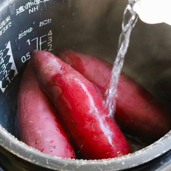 炊飯器でサツマイモを炊くと？　「マジうんまー！」「天才か？」