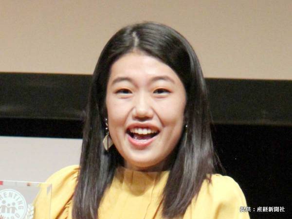 ３児の母、横澤夏子が子供たちと寝る時には？　「あるあるすぎる」「お疲れ様です！」
