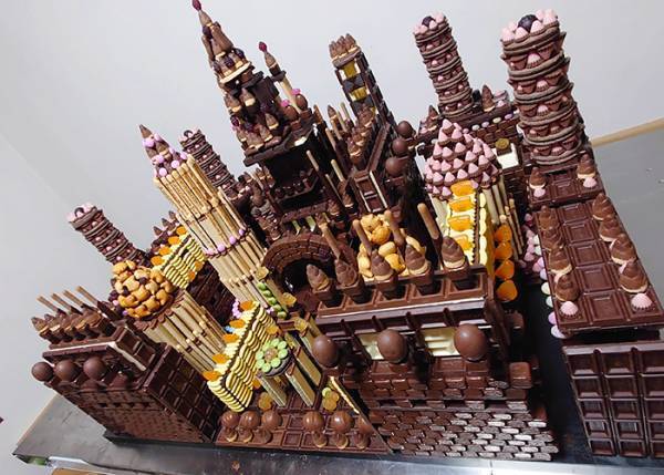 明治の『無茶ぶり』を受けた職人　作品に「すげえ～！」「泣いちゃう」