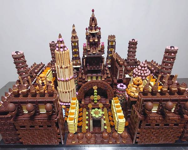 明治の『無茶ぶり』を受けた職人　作品に「すげえ～！」「泣いちゃう」