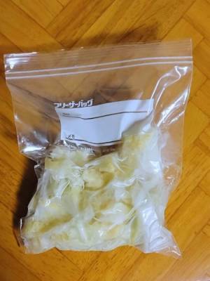 「これでスッキリする」「確かにスゴイ」　チャック付き保存袋を真空状態にする方法