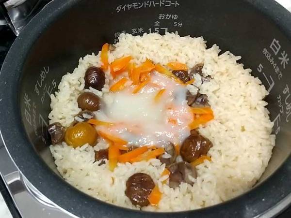 こんな食べ方もあり！　メーカーが教える『甘栗むいちゃいました』の主食レシピ