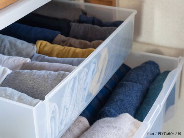 夏服をしまう前に！　衣替え時期にやっておきたい、においや黄ばみを予防するコツ