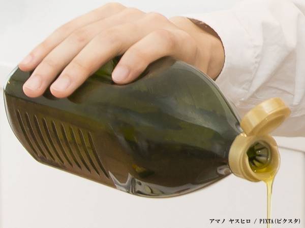 「種類の違う油を混ぜてもいい？」　日清オイリオが、揚げ物の時『あの油はNG』と注意喚起