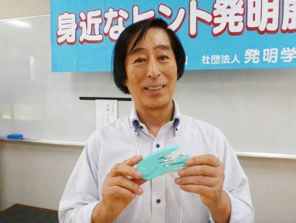 薬をうまく取り出せない妻　それを見た夫が？　「すごい発想」「とっても素敵」