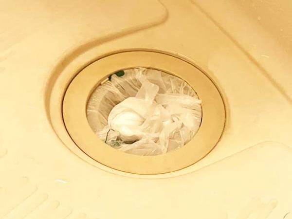 オキシクリーン、棚に眠ってない？　服以外の活用法に「知らなかった！」「これは使える」