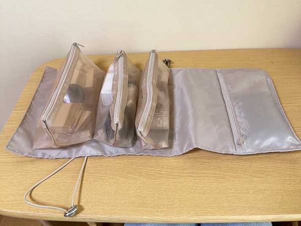 これ考えた人、天才じゃない？　３COINSで見つけた『ポーチ』の収納力がすごかった！