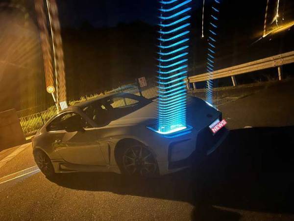 「車がエラいことになりました」　ヘッドライトから、伸びているのは…！？