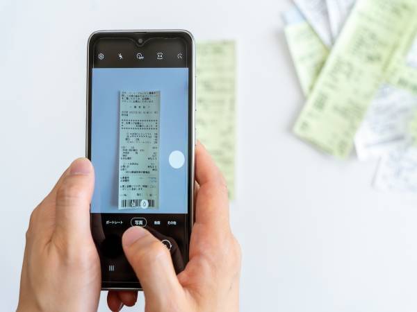 レシートを読み込むだけなのに！　近所の最安値が分かるLINEの便利機能とは？