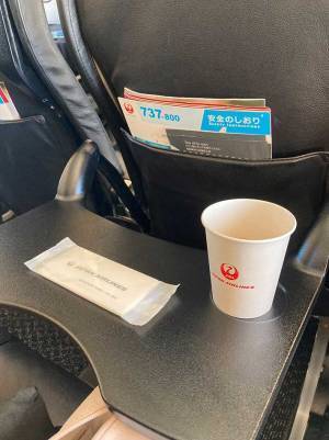 父の位牌と飛行機に…　CAがそっと置いていったものに「もう泣かせないでよ…」「ありがとう」