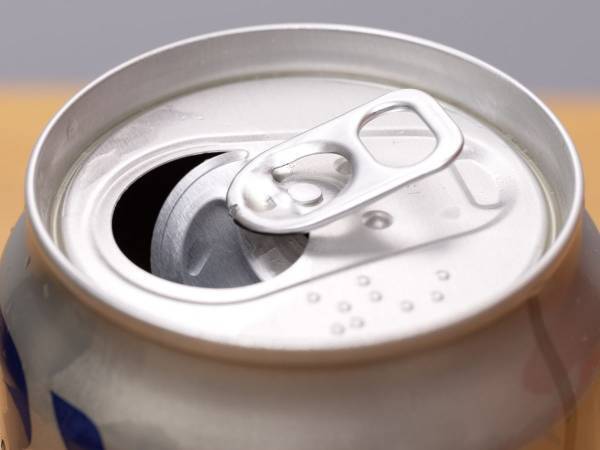 ぬるいビールを最速で冷やす方法　サントリーが教える裏技が「ナイスアイディア」