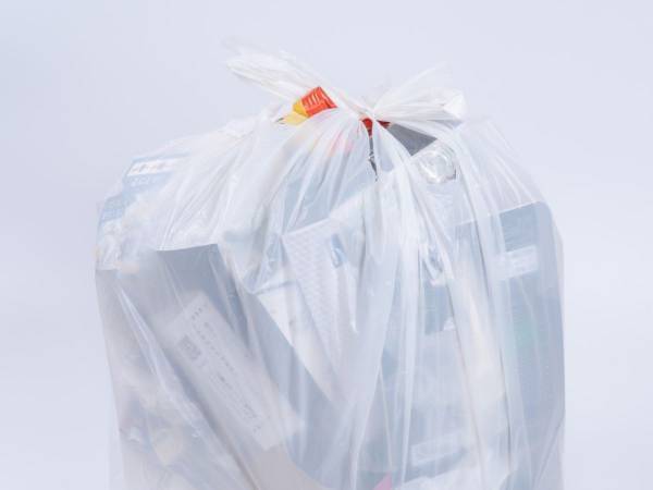 ビニール袋の固い結び目を簡単に解く方法　「知らなかった」「コレはすごい」