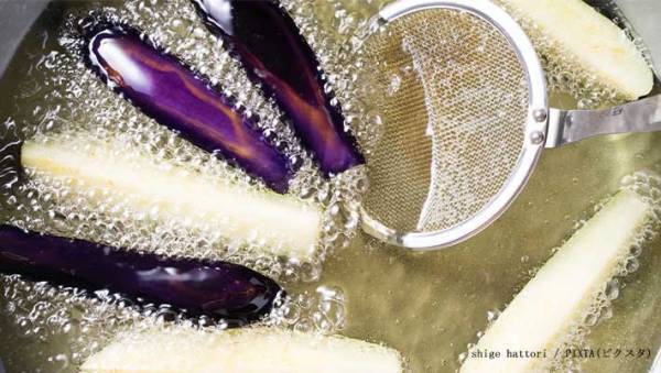 揚げ油は何回使ったら交換すべき？　目安や汚れやすい食材は？