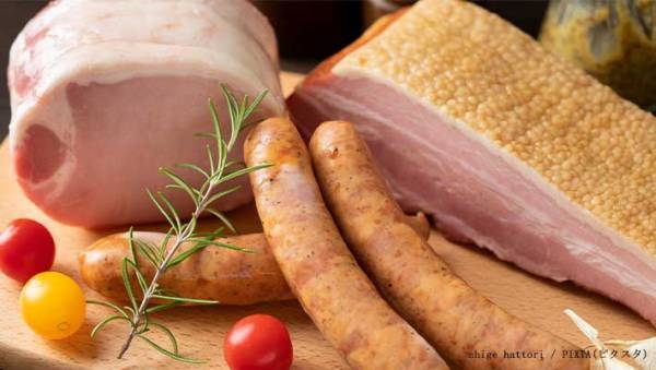 ベーコンやソーセージ、加熱しないで食べてもいいの？　正解に「そうだったのか」「ちゃんと見る」