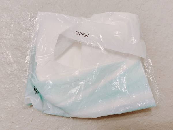 バッグの中でシワシワ…　ポケットティッシュを守れるケースに「これが欲しかった」