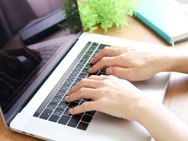 パソコン版LINE限定の裏技に「コレは便利」　リモートワークに活用できる文字書式の変更テクとは