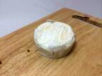 カマンベールチーズの白い部分、食べてもいい？　企業の説明に「なるほど」「正体それか」
