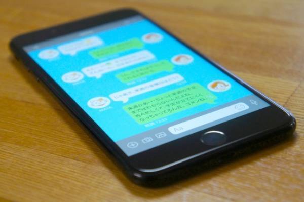 LINEが伝授！　スタンプや絵文字をすぐ見つける方法が目からウロコ