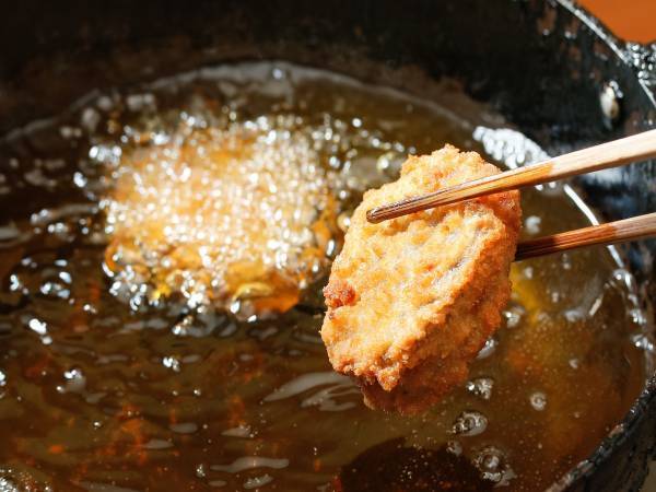 いつもの揚げ物、具材を揚げる順番を変えるとおいしさ倍増！　今晩試したくなる裏技に「いいこと聞きました」