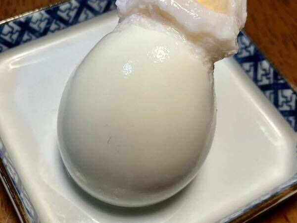 『失敗したゆで卵』の芸術点が高すぎる　形に「何かを訴えてきている気がする」