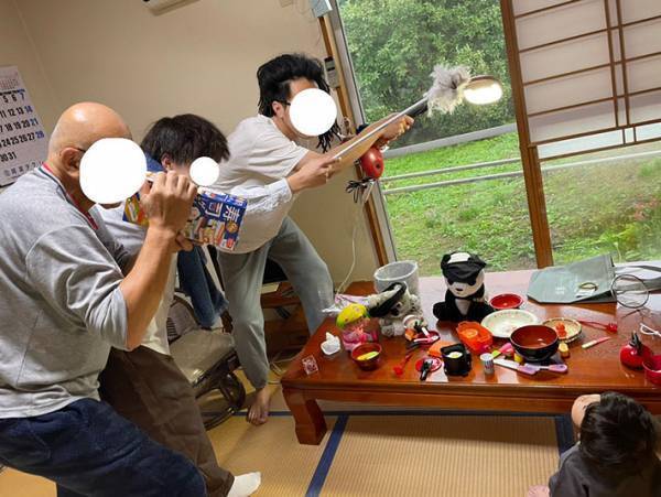 ごっこ遊びをする娘　家族の対応に１２万『いいね』！　「まじで最高」「笑っちゃった」